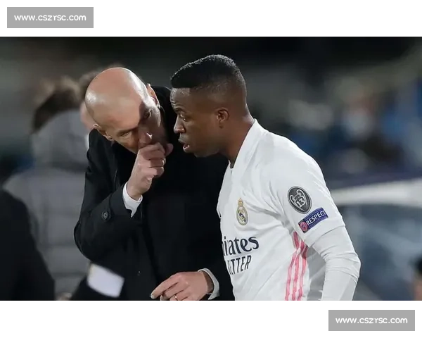 德比黄牌时刻：佩德里拽衣止损，维尼修斯的速度宣言